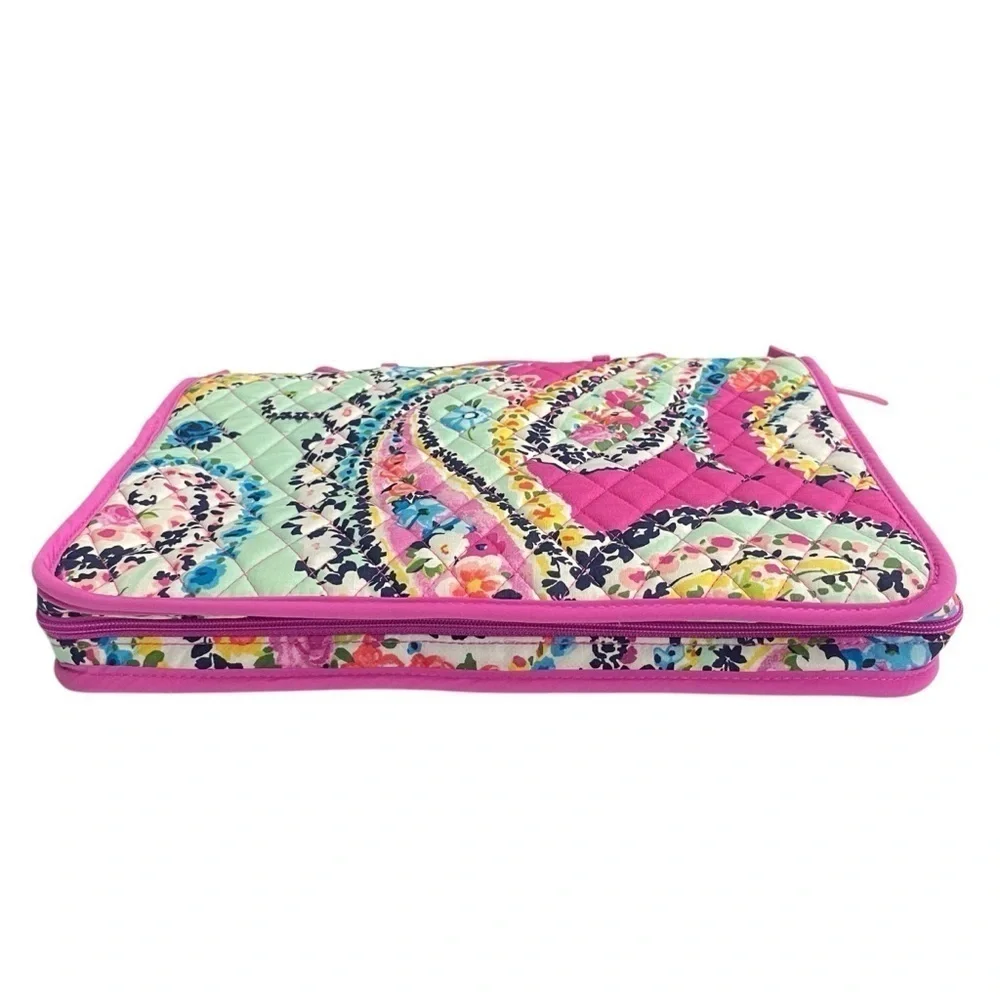 Vera Bradley WILDFLOWER PAISLEY VBI17 Hanging Travel Toiletries Case NWOT
